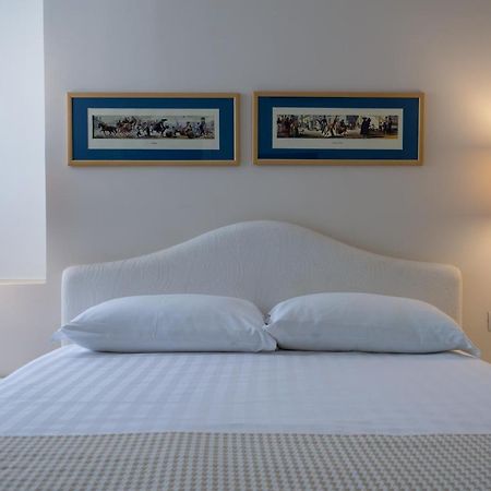 Chung cư 80 m² 3 phòng ngủ, 2 phòng tắm riêng ở Plebiscito Napoli Ngoại thất bức ảnh