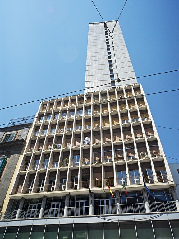 Chung cư 80 m² 3 phòng ngủ, 2 phòng tắm riêng ở Plebiscito Napoli Ngoại thất bức ảnh
