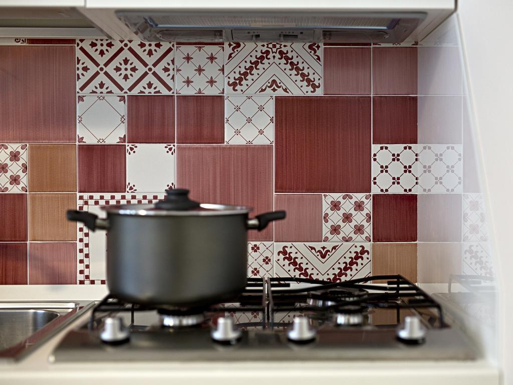 Chung cư 80 m² 3 phòng ngủ, 2 phòng tắm riêng ở Plebiscito Napoli Ngoại thất bức ảnh
