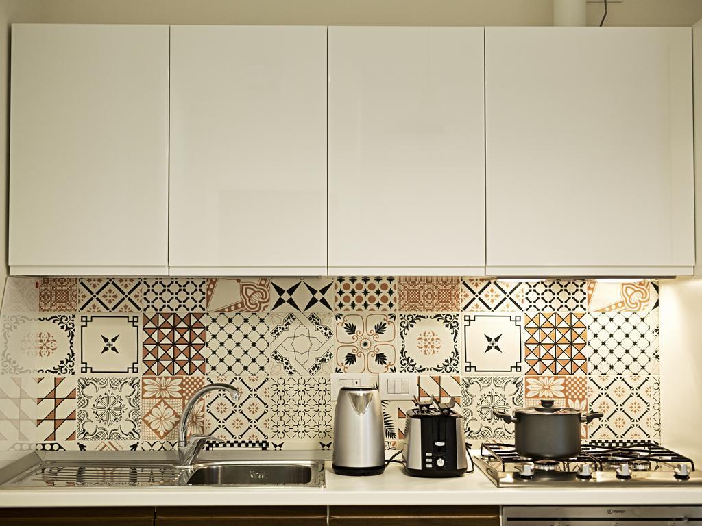 Chung cư 80 m² 3 phòng ngủ, 2 phòng tắm riêng ở Plebiscito Napoli Ngoại thất bức ảnh