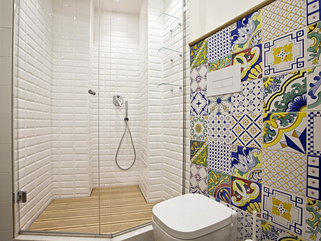 Chung cư 80 m² 3 phòng ngủ, 2 phòng tắm riêng ở Plebiscito Napoli Ngoại thất bức ảnh